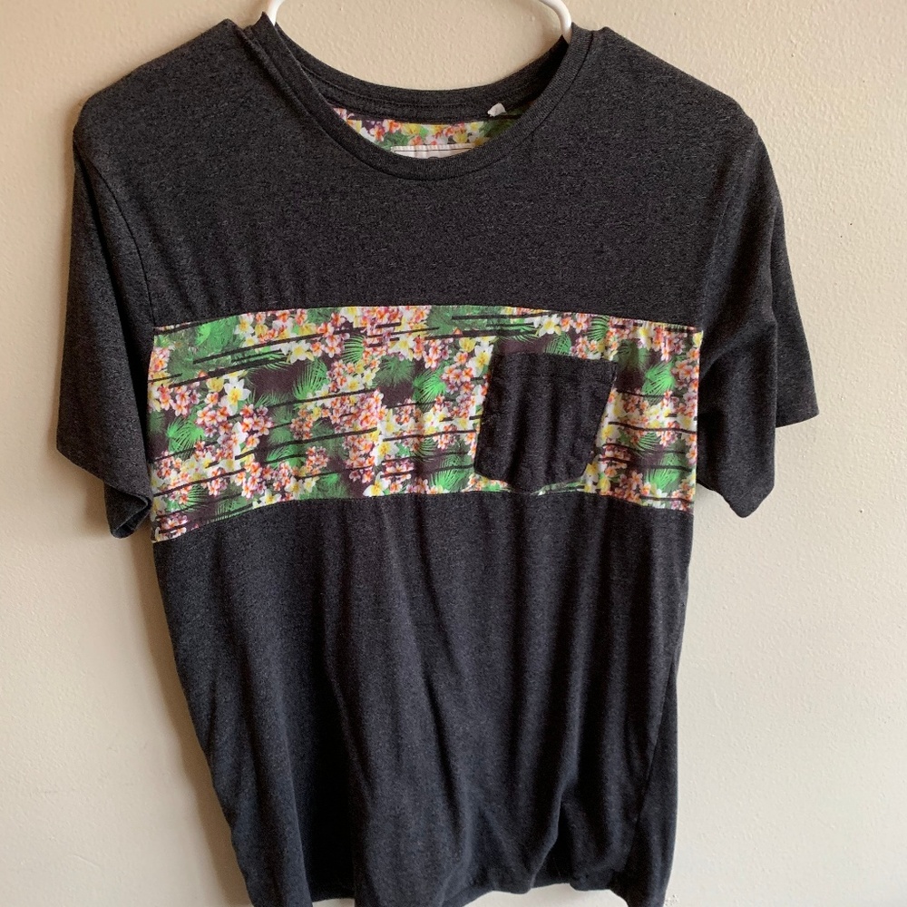 Floral Print Pocket Tee